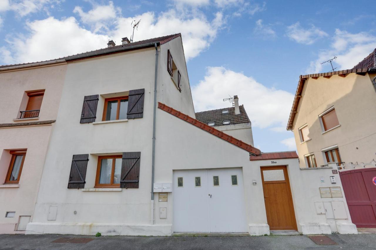 Roissy Appartements Luaran gambar